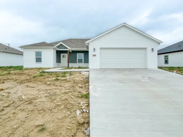 3620 Skylane Ave, Corsicana, TX 75110