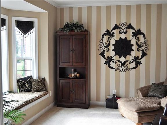 4th image of 3865 Blossom Ct