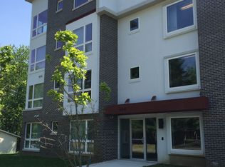 iMansion, Bloomington, IN 47408