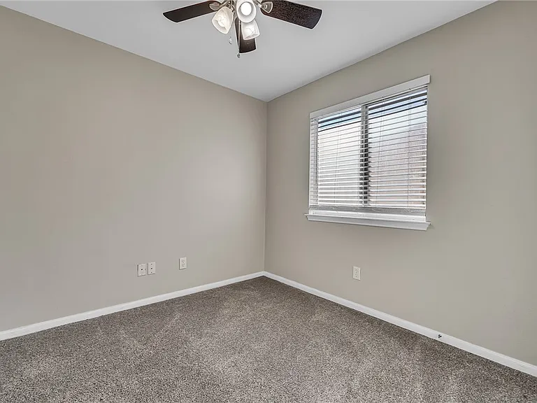 3715 Westfield Dr — Photo 14