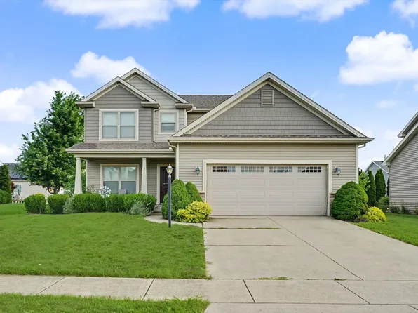 304 Preston St, Savoy, IL 61874