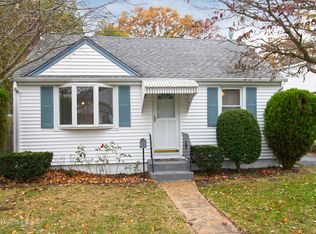 1340 Richland Blvd, Bay Shore, NY 11706