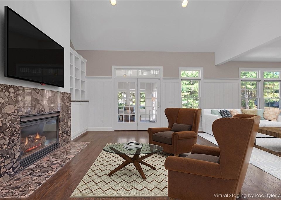 1st image of 10 High Pine Cir