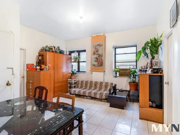 167 Sands Street image 1 of 11