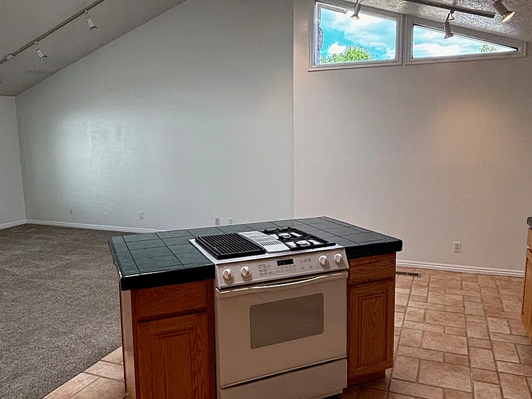 kitchen range island