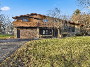 8979 North Silver Brook LANE, Brown Deer, WI 53223
