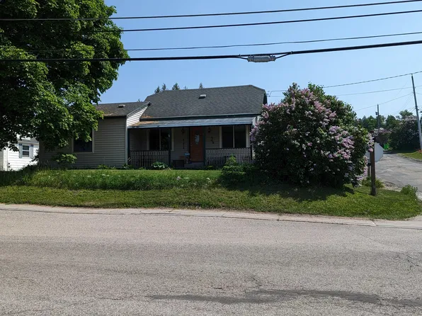 696 W Portage St, Saint Ignace, MI 49781