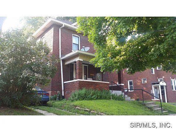 2415 Delmar Ave photo 1
