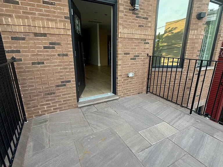 161 Bidwell Ave #1 — Photo 9