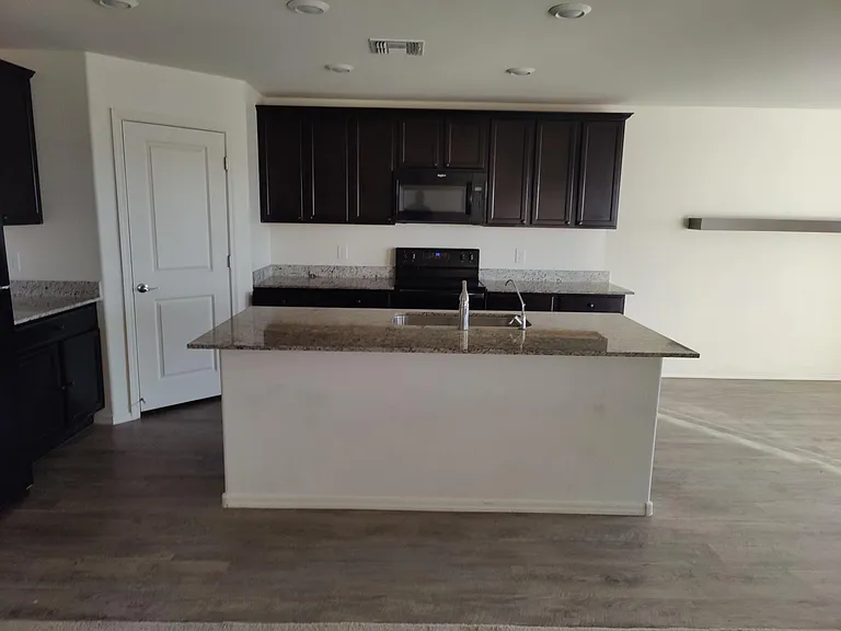 502 W Pintail Dr — Photo 41