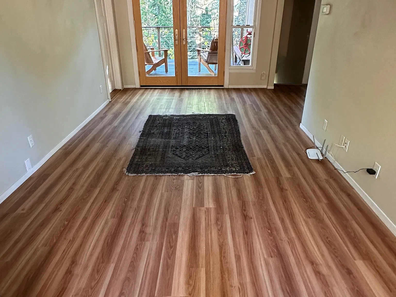 16 Redwood Ave — Photo 3