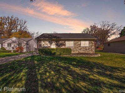 23441 Deanhurst St, Clinton Township, MI, 48035