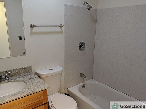 3rd image of 437 Hale Ave APT C