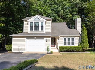 14305 Woods Walk Ln, Midlothian, VA 23112