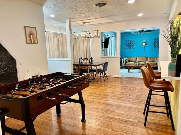 2306 Hialeah Dr, Houston, TX 77018