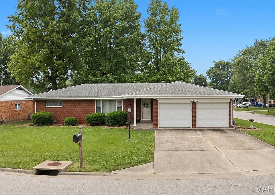 1st image of 212 Lola Ln