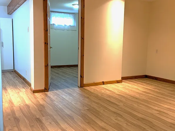 5 Windermere Ct, Guelph, ON N1E 3L3