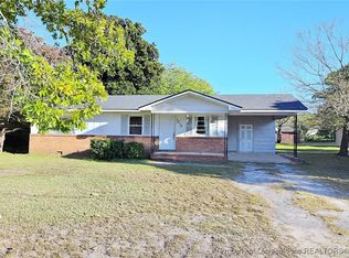 1716 Shaw Rd, Fayetteville, NC 28311