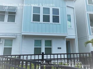 2340 Lindstrom St, Sarasota, FL 34237