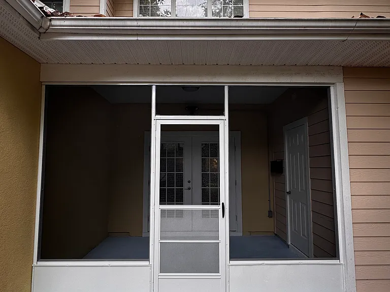 2508 SW 35th Pl — Photo 25