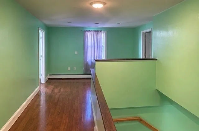 4 bed, $4,000 — Photo 2