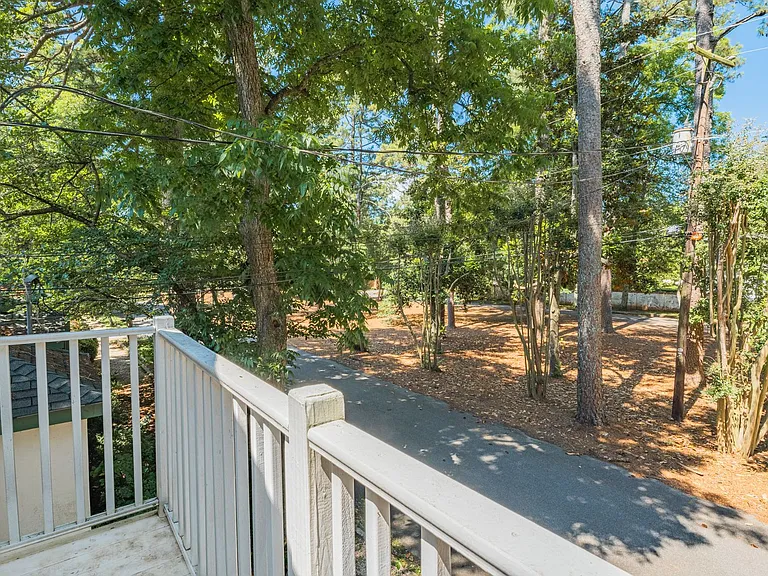 326 Sumter St SE — Photo 9