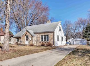 1312 Dousman St, Green Bay, WI 54303