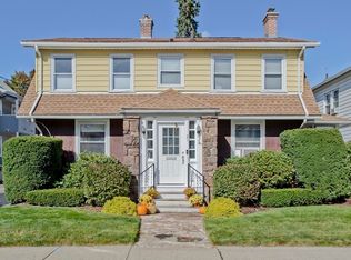 21 Brookline Ave, Holyoke, MA 01040