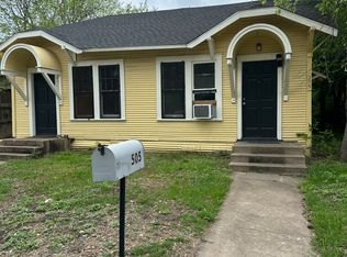 505 W 10th St, Taylor, TX 76574