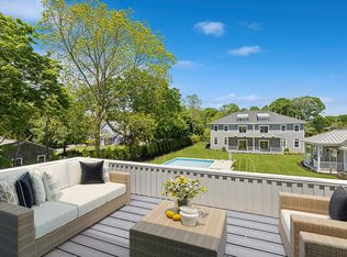 19 Montauk Hwy, Westhampton, NY 11977