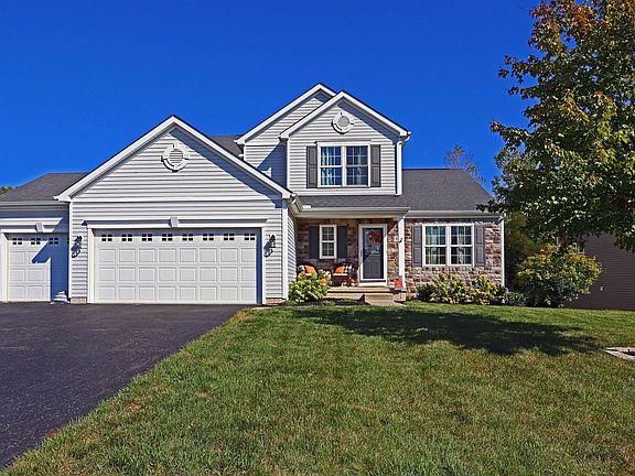 2nd image of 981 Kentucky Cir