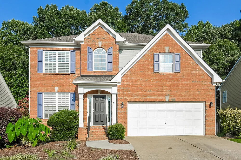 4 bed, 2.5 bath, 2452 sqft, $2,535 — Photo 1