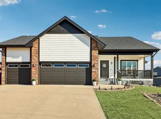 1504 W Jackson Ave, Indianola, IA 50125