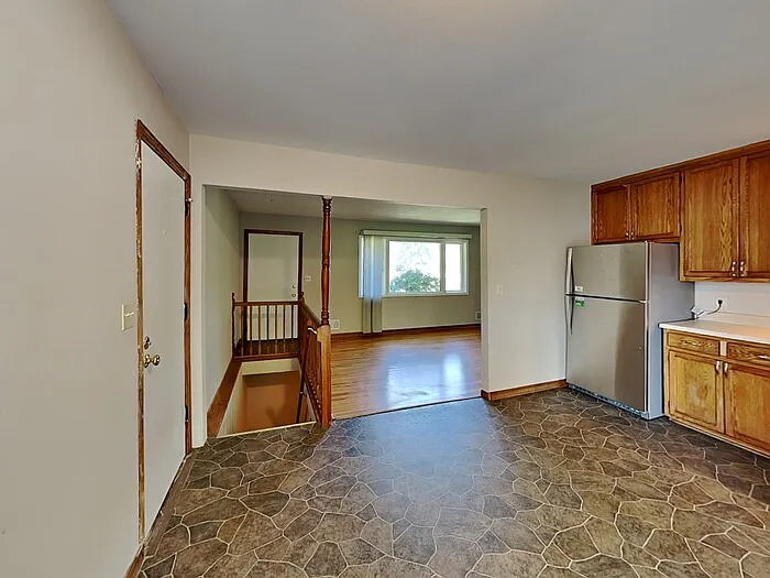 1218 Skillman Ave E — Photo 7