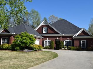 111 Grove Park Dr, Anderson, SC 29621