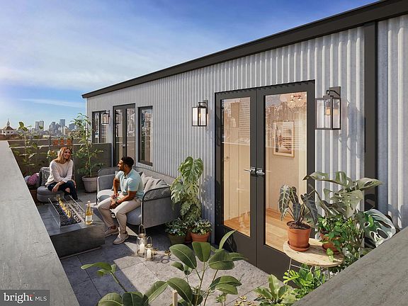 4th image of 1938 I St NE