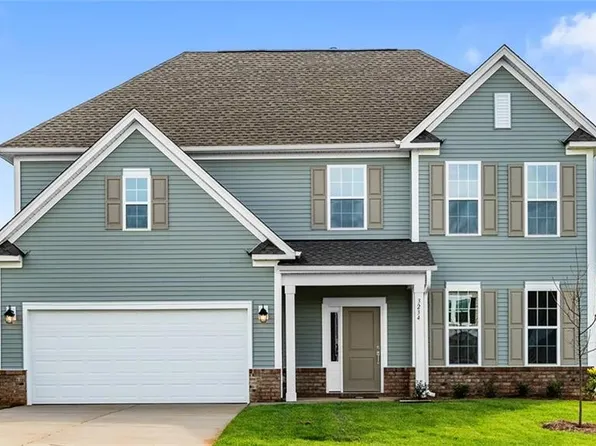 3234 Spicewood Lake Dr, Winston Salem, NC 27106