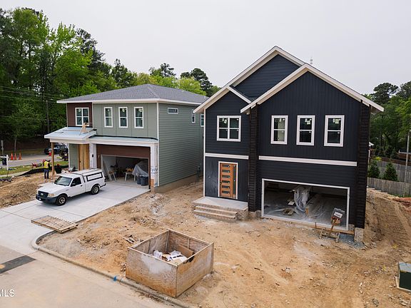 2nd image of 1005 Addison Pl