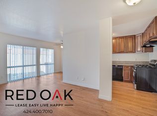 17830 Sherman Way APT 379, Reseda, CA 91335