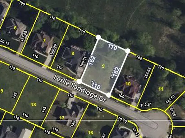 9841 Leslie Sandidge Dr, Ooltewah, TN 37363