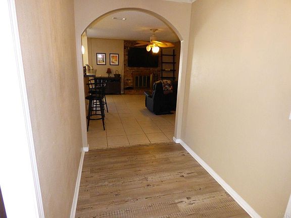 5th image of 4140 Cherry Laurel Dr