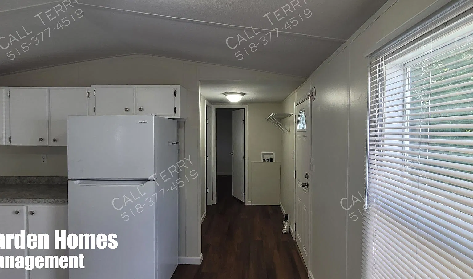 2 bed, 784 sqft, $1,465 — Photo 2
