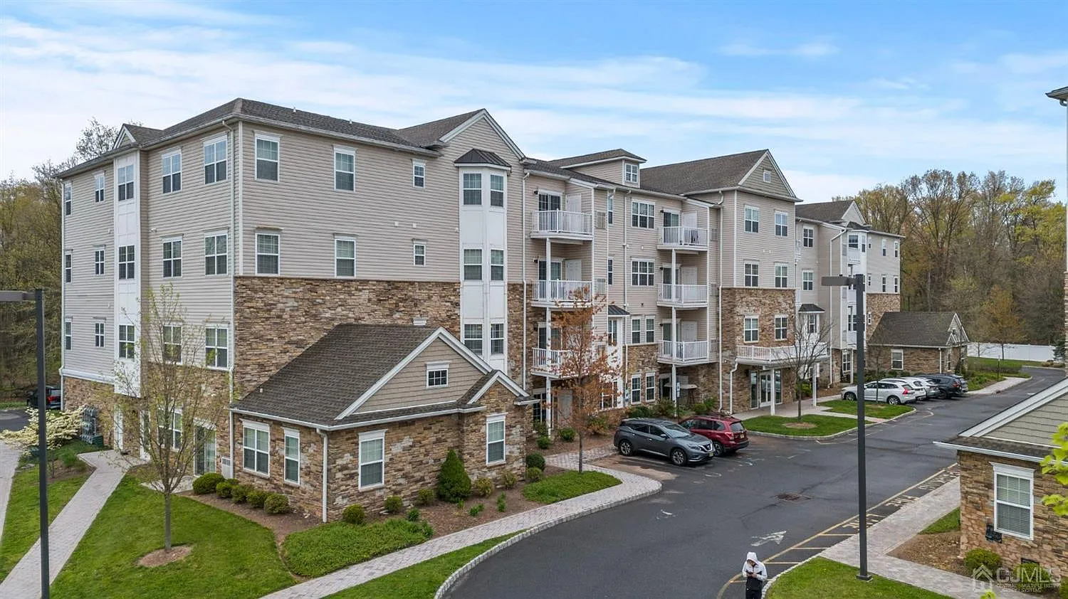 2 bed, 1259 sqft, $2,800 — Photo 3