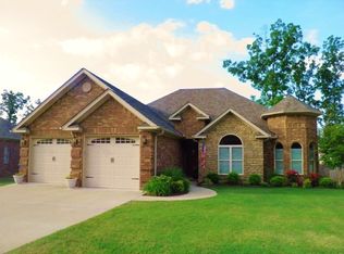 141 Beaver Creek Ln, Maumelle, AR 72113