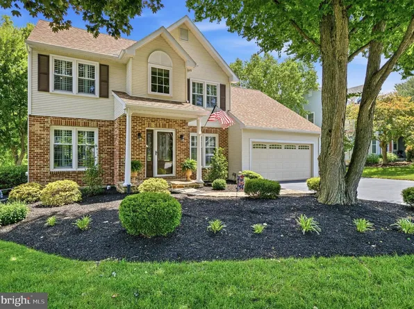 412 Deep Willow Dr, Exton, PA 19341