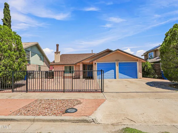 10936 Ernie Banks Dr, El Paso, TX 79934