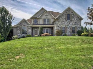 31 Cherish Dr, Camp Hill, PA 17011