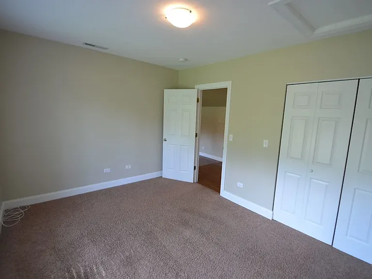 401 N Richmond Ave — Photo 7