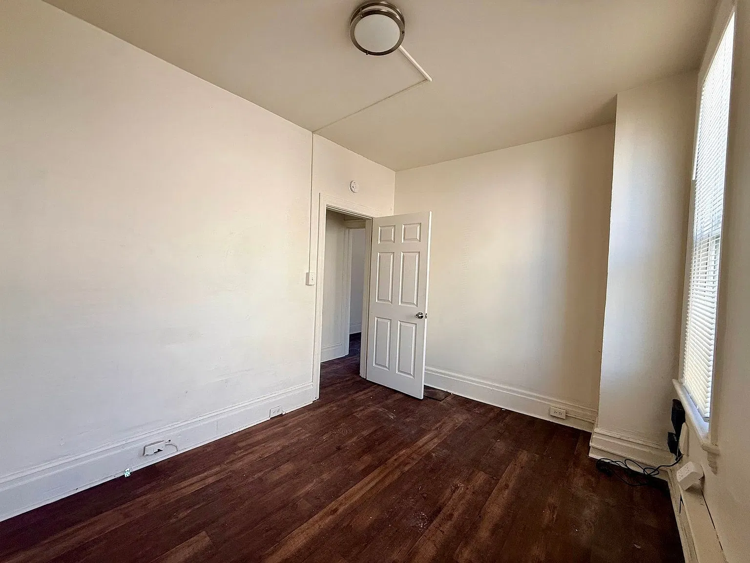 1 bed, 1.0 bath, 600 sqft, $995 — Photo 4