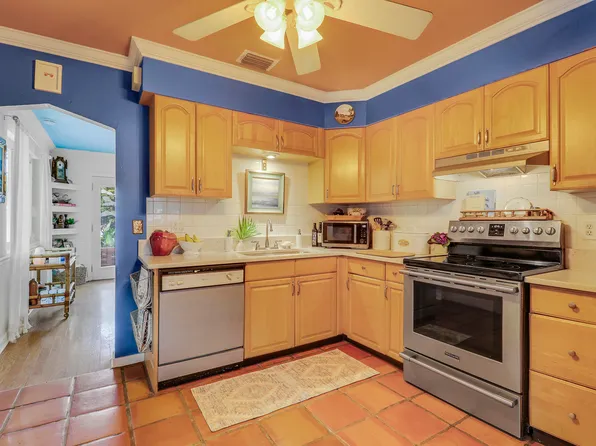 211 Columbia Drive, Lake Worth Beach, FL 33460